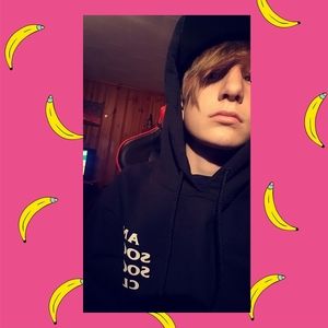 Meet your Posher, Damien